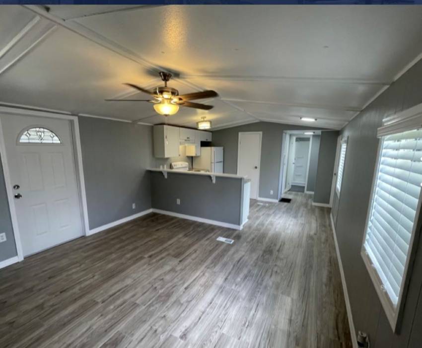 101 Woodside Lane a Winter Haven, FL Mobile or Manufactured Home for Sale
